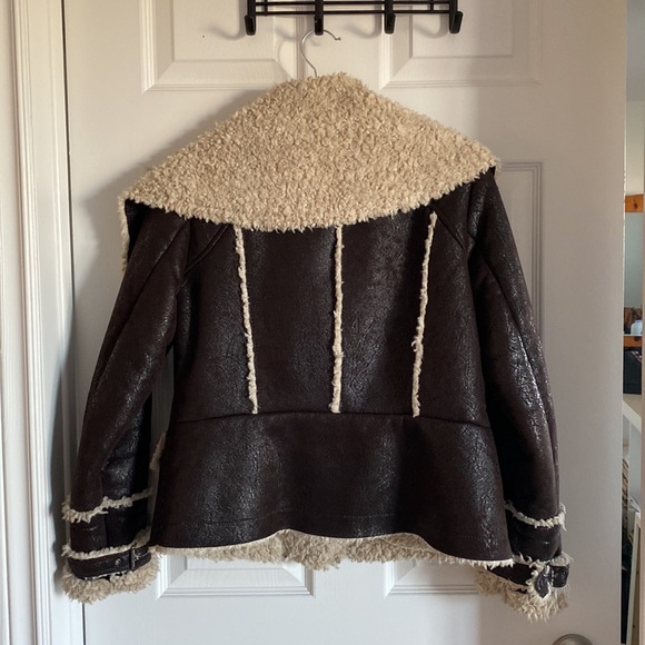 Vegan shearling jacket - Picture 2 of 5